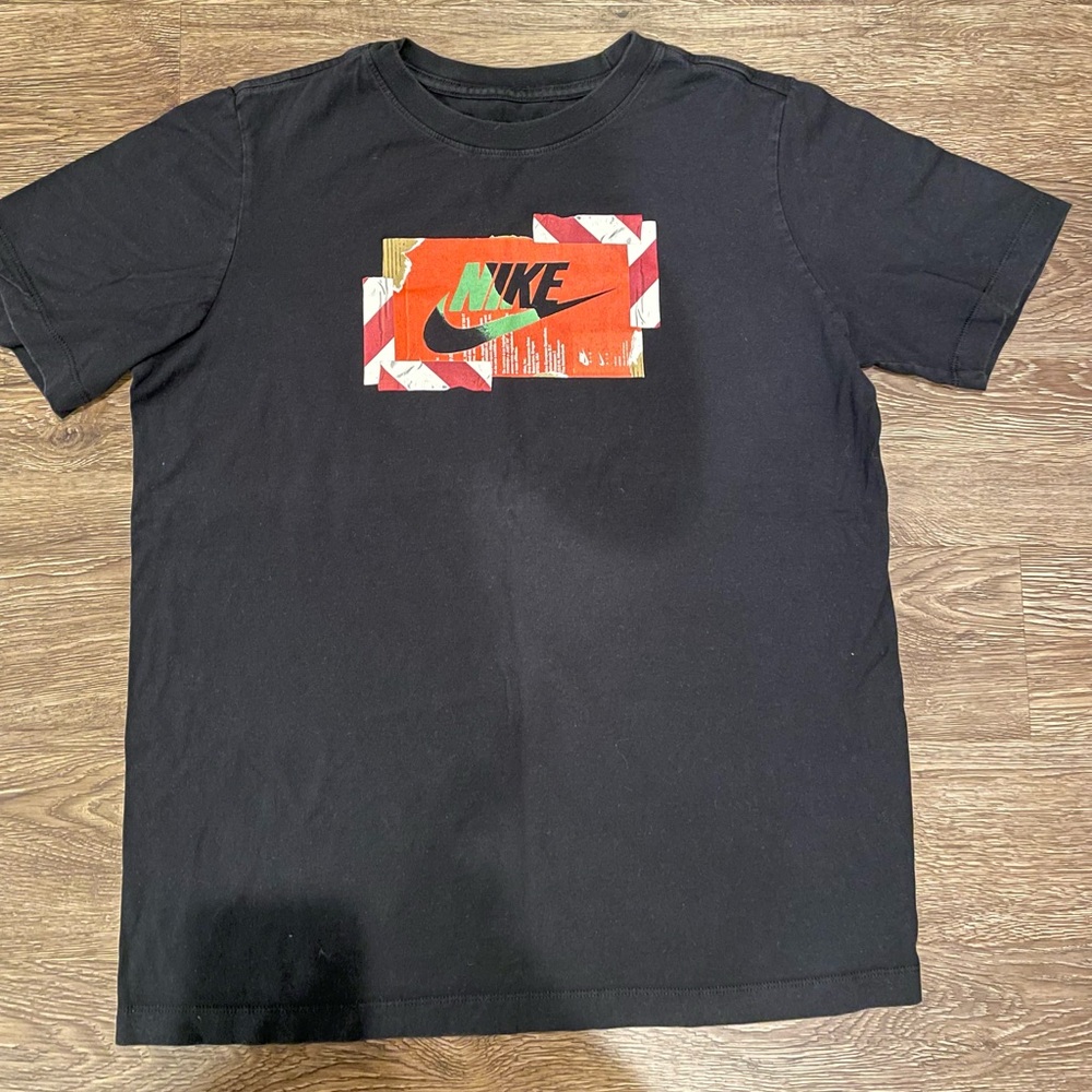 Nike T-shirt